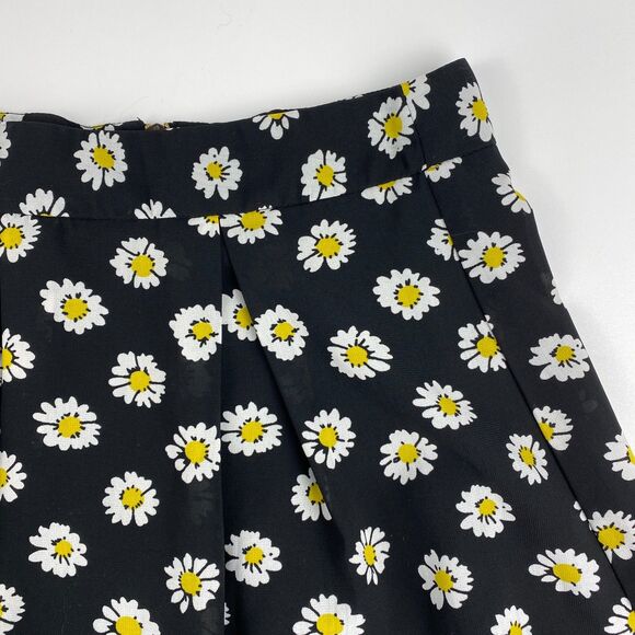 Fun & Flirt Floral Daisy Mini Skirt Black White Beach Festival Y2K  Classic Med - Picture 2 of 7